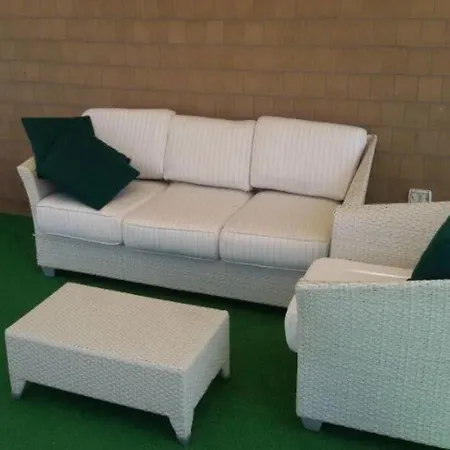 Alexandra Plaza Hotel 4*