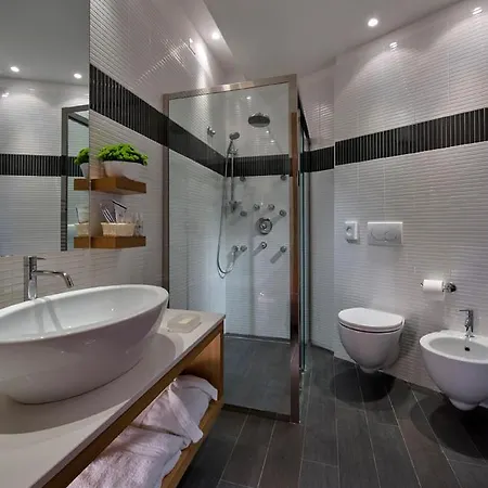 Hotel Alexandra Plaza