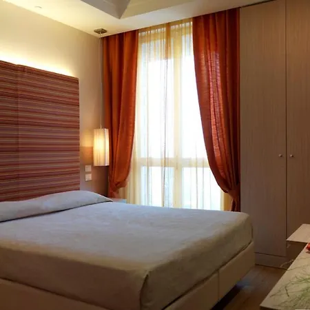 Color Alexandra Plaza Family Otel 4*