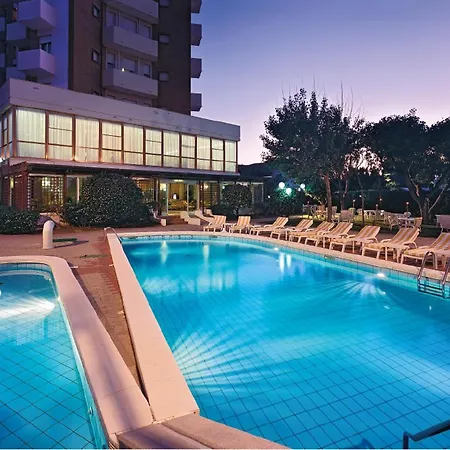 Color Alexandra Plaza Family Otel 4*