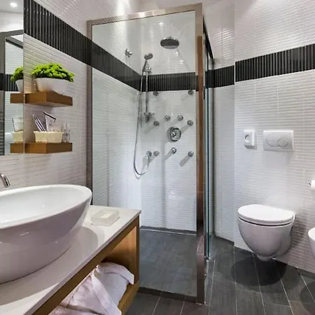 Color Alexandra Plaza Family Otel Riccione