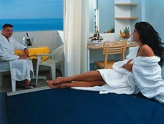 Color Alexandra Plaza Family Otel 4*