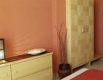 Alexandra Plaza 4*