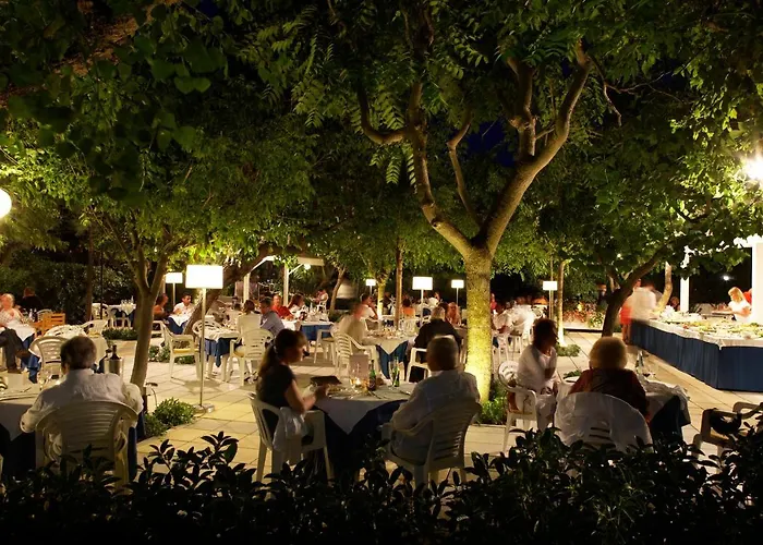 ホテル Alexandra Plaza 4*