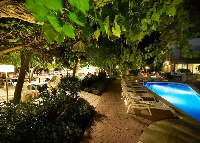 Hotel Alexandra Plaza 4*