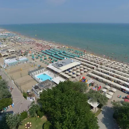 Hotel Alexandra Plaza