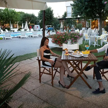 Hotel Color Alexandra Plaza Family Hotel Riccione