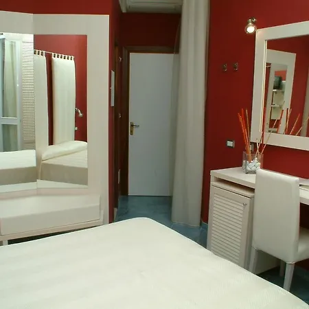 Color Alexandra Plaza Family Hotel 4*