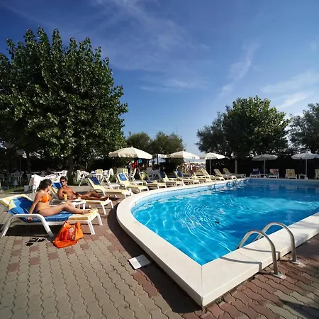 Color Alexandra Plaza Family Riccione