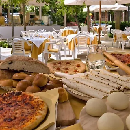 Hotel Color Alexandra Plaza Family 4*