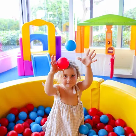 Color Alexandra Plaza Family Hotel 4* Riccione