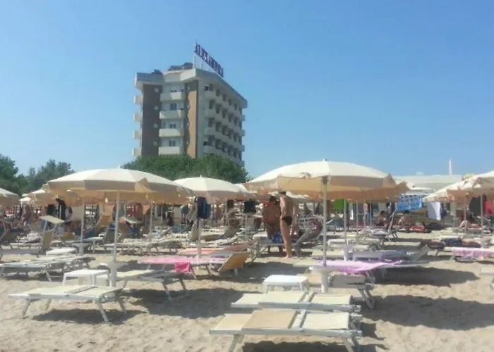 فندق Alexandra Plaza ريتشيوني