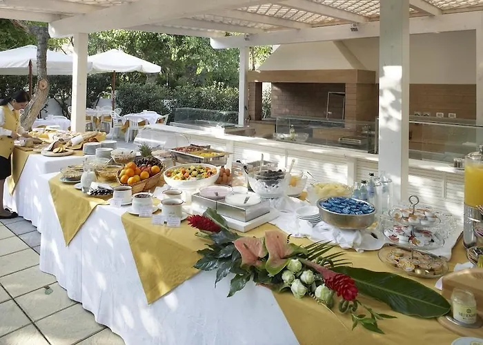 Alexandra Plaza 4*