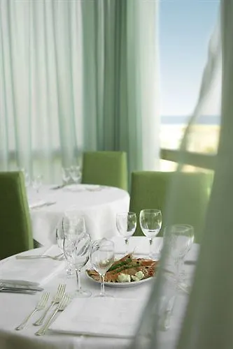 Alexandra Plaza Hotel